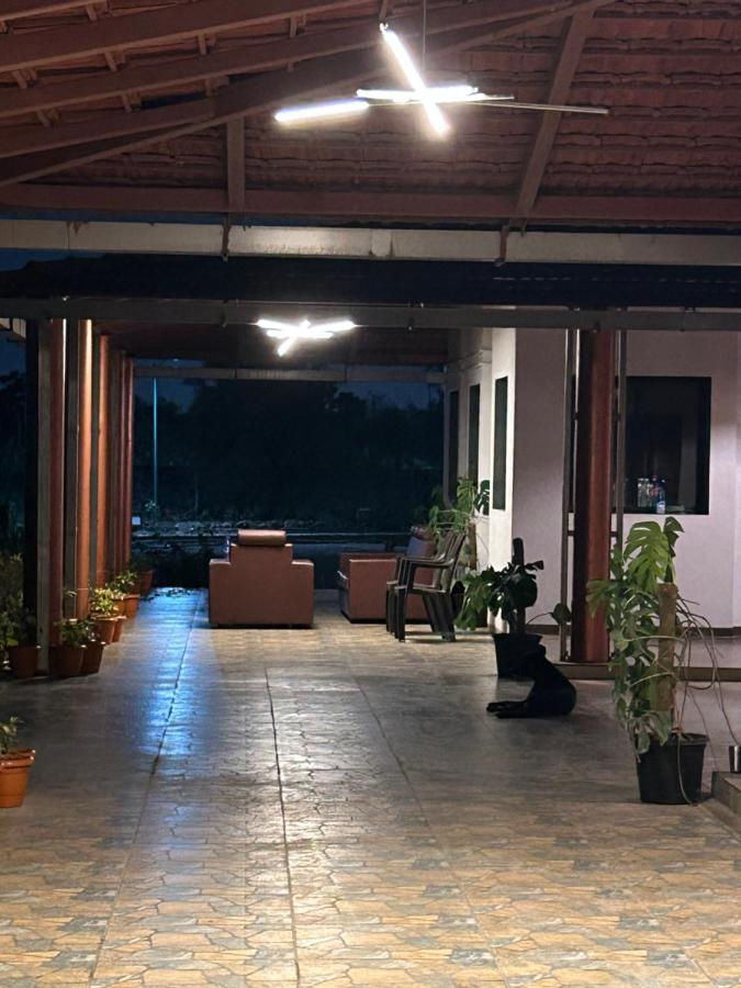 Farm stay The Sunset Lawns